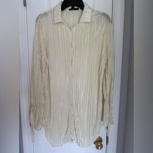 Boho oversized ribbed pearl long blouse with trending sleeves in size medium